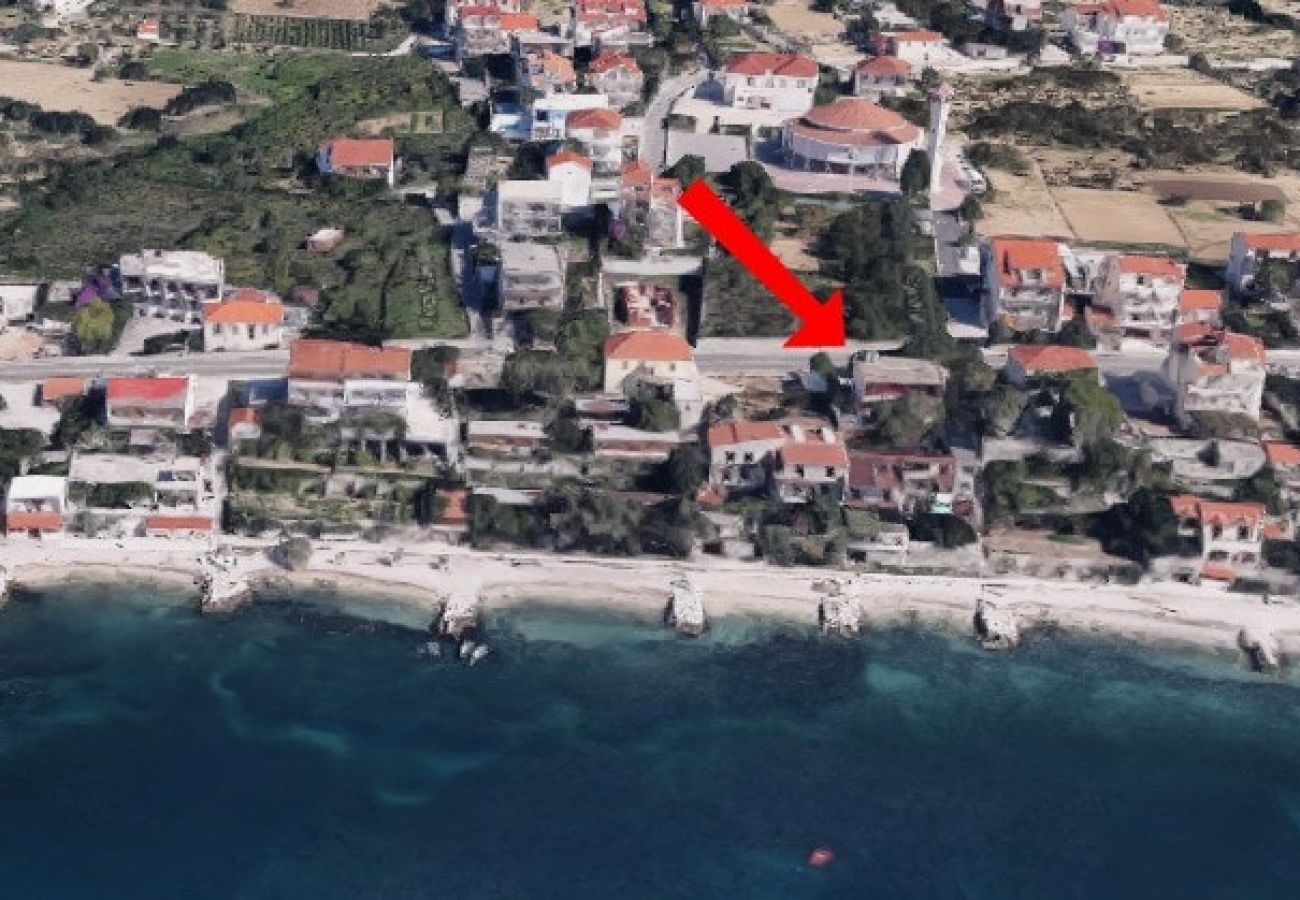 Apartment in Sveti Martin - Beachfront Apartment Toma between Split & Omiš 