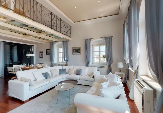 Apartment in Split - Bajamonti Penthouse in Desković Palace 