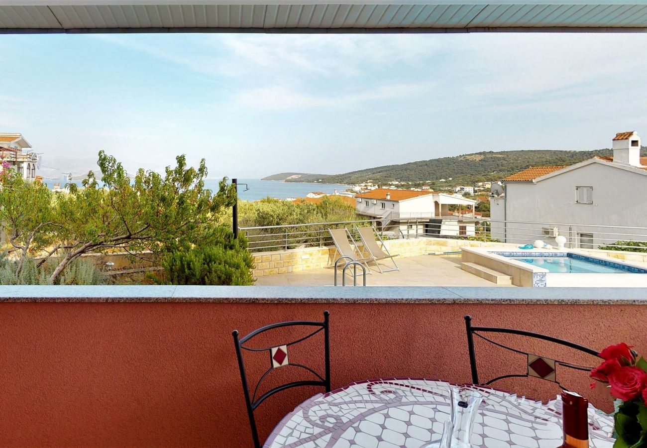 Villa in Slatine - Luxury villa for 12 people with pool and seaview 