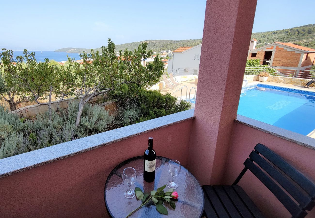 Villa in Slatine - Luxury villa for 12 people with pool and seaview 