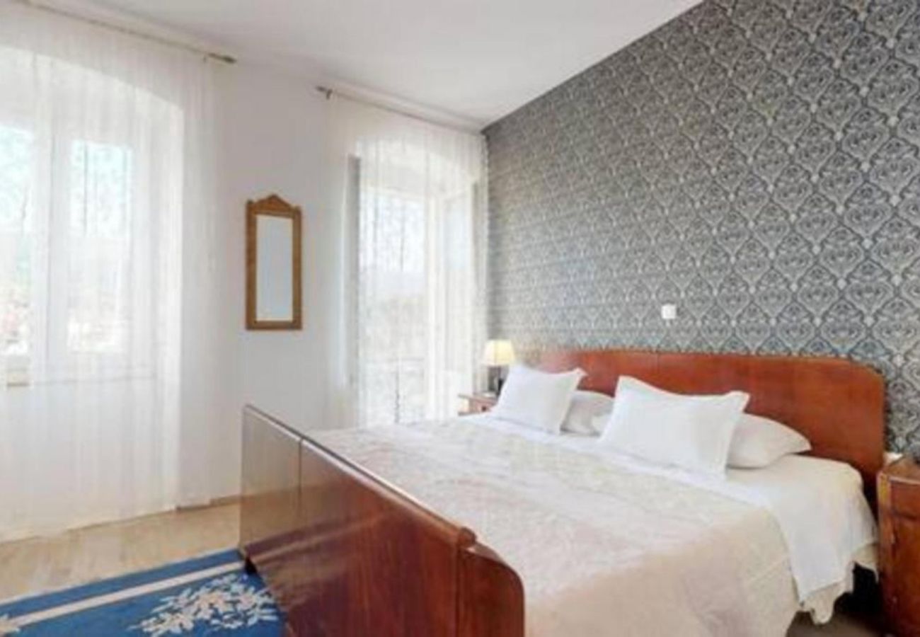 Apartment in Jelsa - Radovani Luxury Seafront Apartment