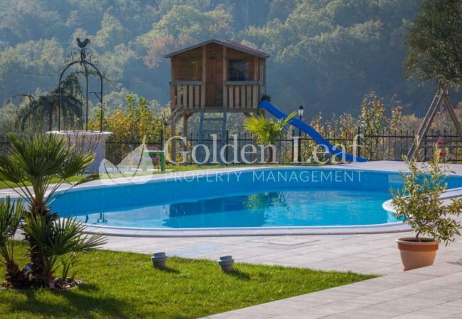 Villa in Golovik - Two House Estate with Pool 
