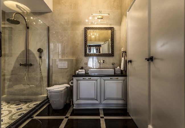 Apartment in Split - Luxurious Residence Cindro in the heart of Split 