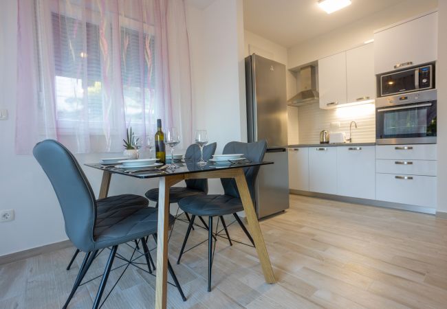 Apartment in Podstrana - R&R Residence - B3 Apartment Simphony