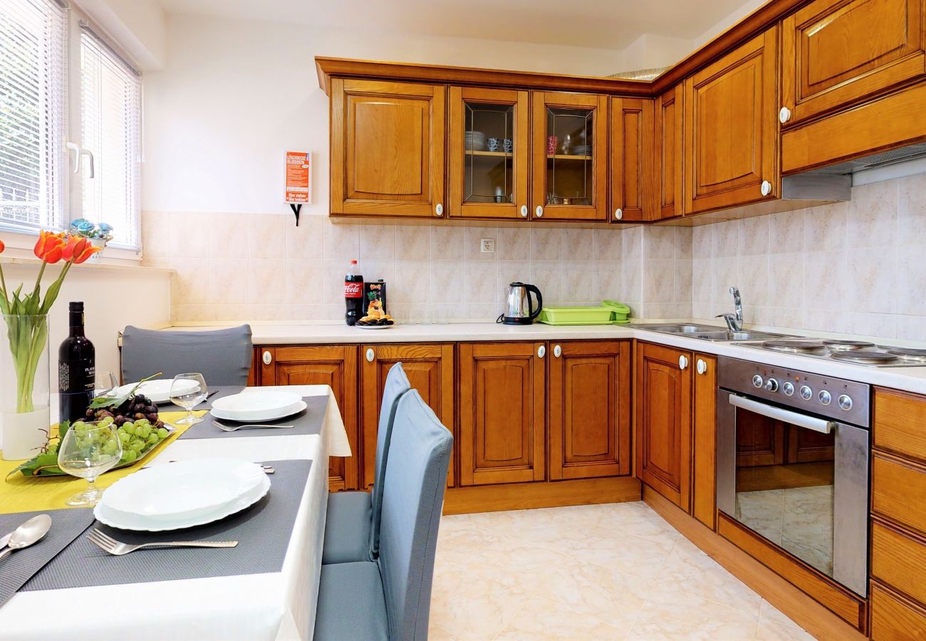 Apartment in Split - Apartment Nora - stay by Bacvice and old town