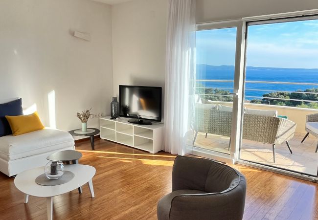 Apartment in Split - Duilovo Sky - spacious apartment in Split with shared pool