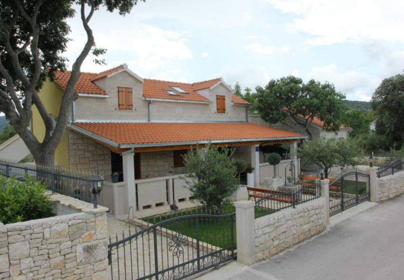 House in Supetar - Villa Dore