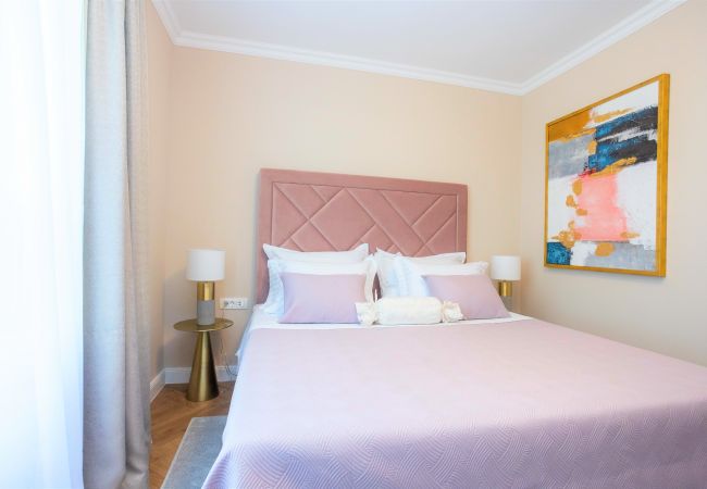 Rent by room in Split - City and Style Luxury Room 3