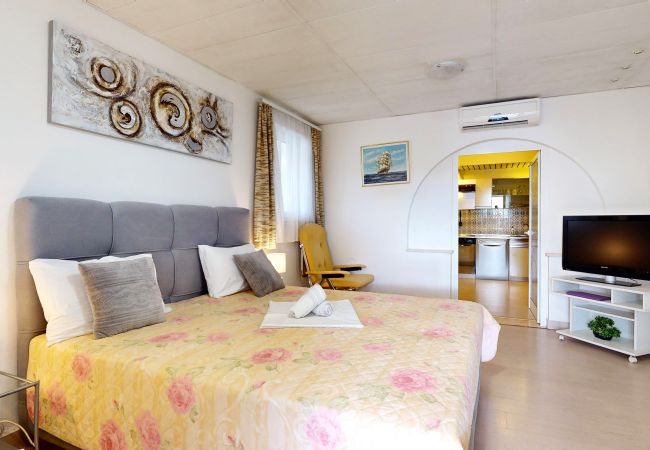 Apartment in Duce - Apartment Villa Babaja App 2A