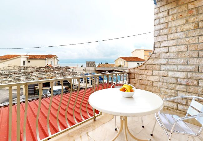 Apartment in Duce - Apartments by the beach App 3
