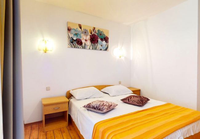 Apartment in Duce - Apartments by the beach App 8